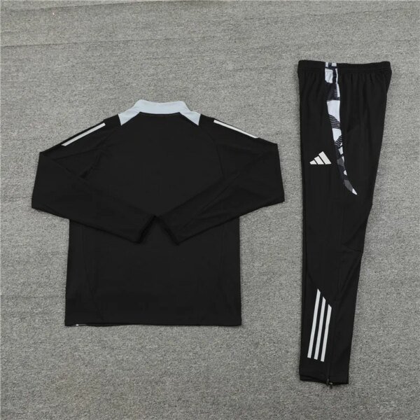 24-25 Manchester United Black Training Suit - Image 6