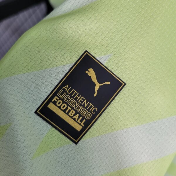 23-24 Manchester City Yellow Goal Keeper Fans Jersey - Image 5