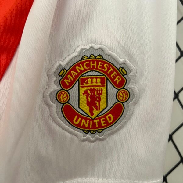 24-25 Manchester United Home Kid Kit - Image 4