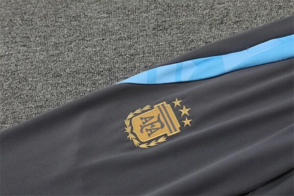 24-25 Argentina Gold Training Suit - Image 5