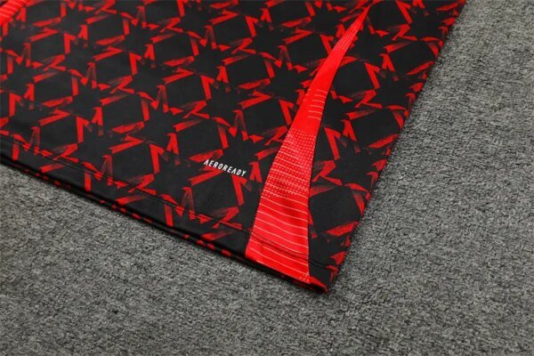 24-25 Manchester United Red and Black Training Suit - Image 3