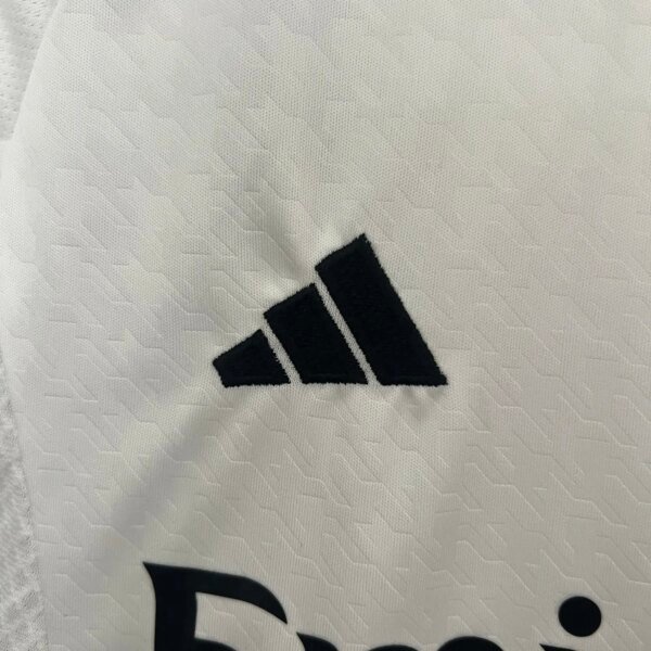 24-25 Real Madrid Home Kid Kit - Image 5