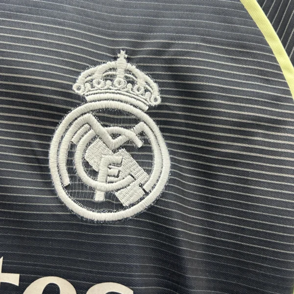 Real Madrid Away Kids Kit 25-26 - Image 6