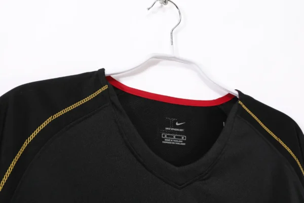 Portugal Away Kit Retro 2006 - Image 4